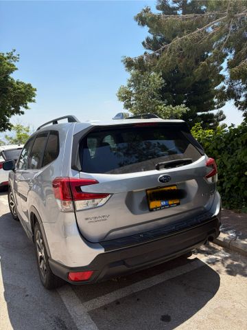 סובארו פורסטר