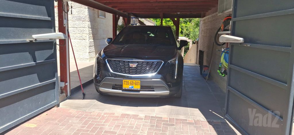 מודעת רכב קאדילק XT4