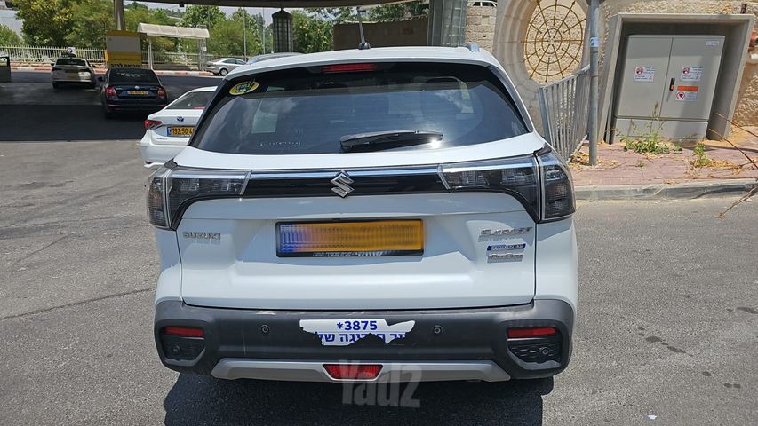 מודעת רכב סוזוקי S-Cross 2