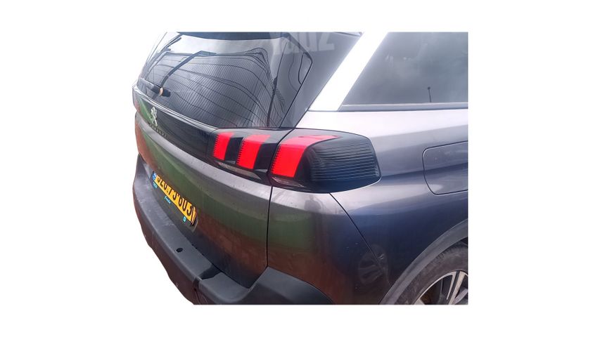 פיג'ו 5008