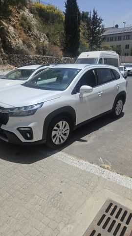 סוזוקי S-Cross