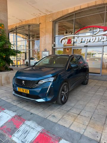 פיג'ו 3008