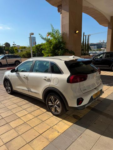 קיה נירו