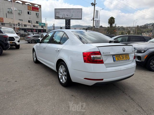 סקודה אוקטביה