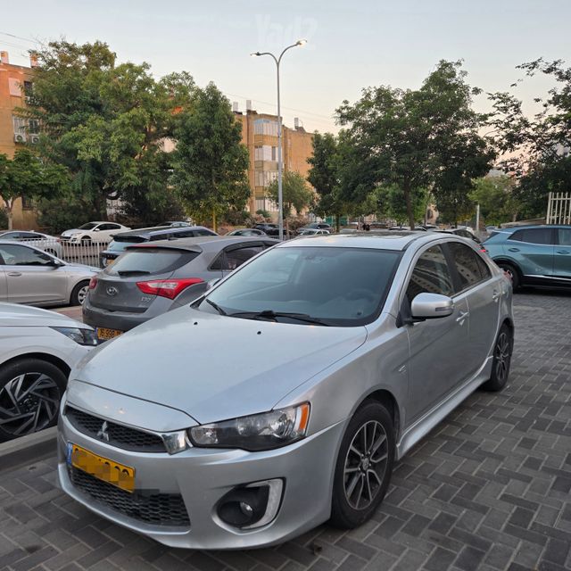 מודעת רכב מיצובישי לנסר