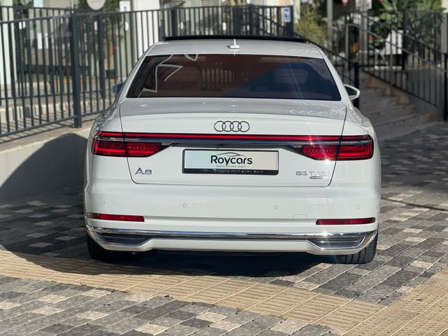 אאודי A8