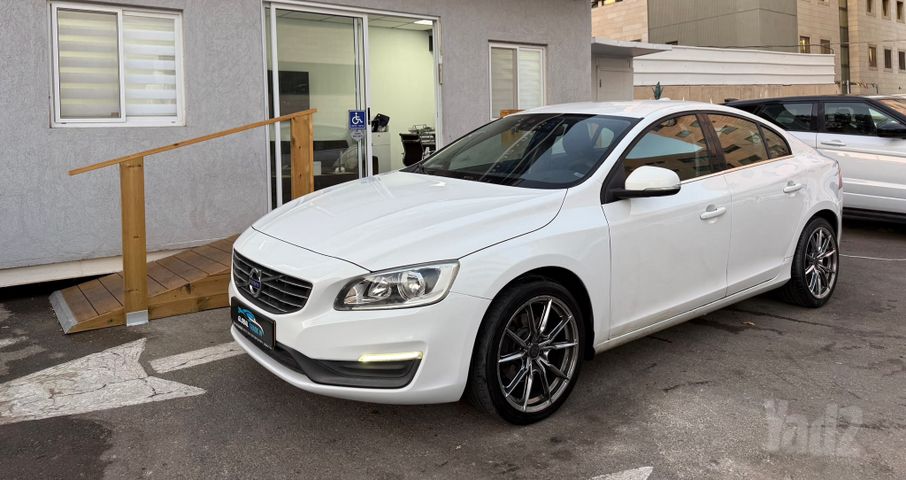 וולוו S60