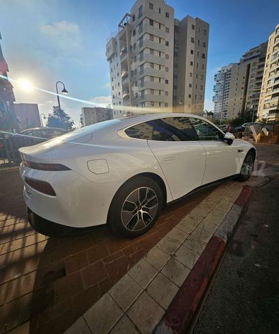 אקספנג P7