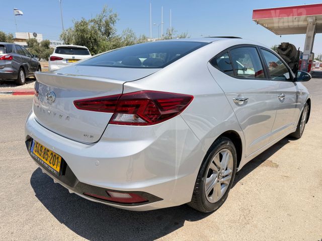 יונדאי אלנטרה