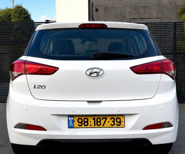 יונדאי i20