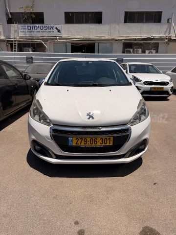 פיג'ו 208