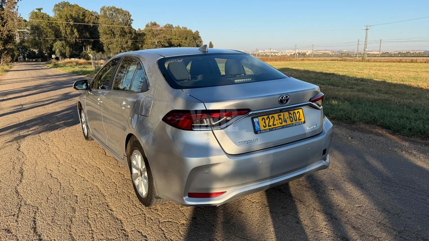 טויוטה קורולה