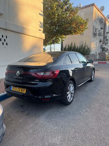 רנו מגאן
