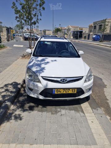 יונדאי i30
