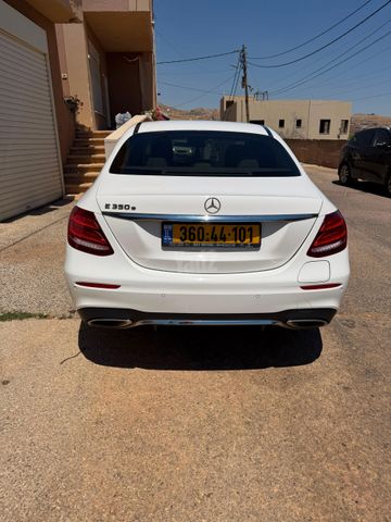 מרצדס-בנץ E-class