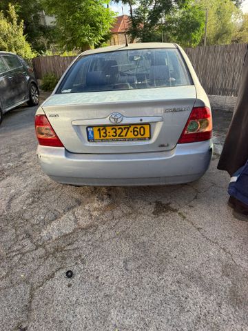 טויוטה קורולה