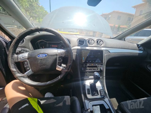 מודעת רכב פורד S-מקס