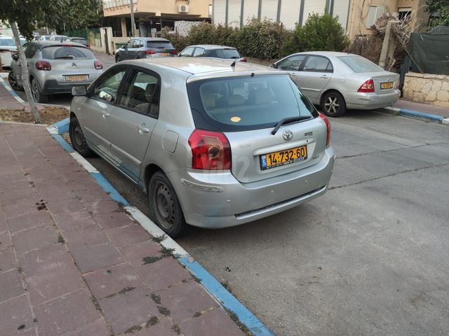 טויוטה קורולה