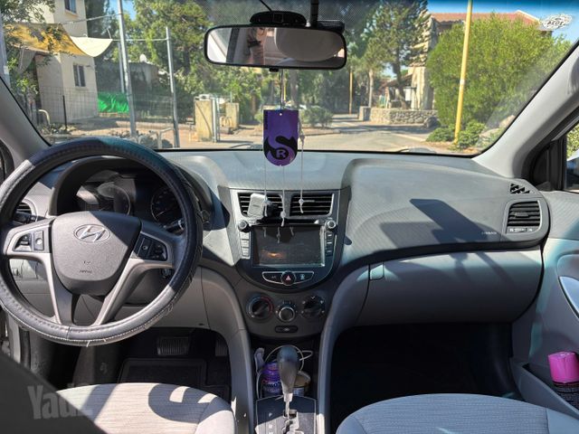 יונדאי אקסנט i25