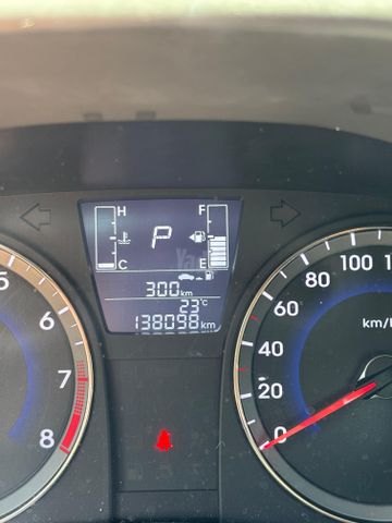 יונדאי אקסנט i25