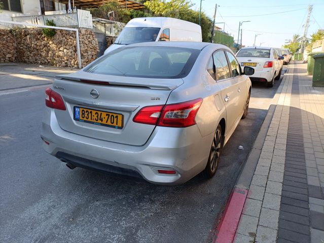 ניסאן סנטרה