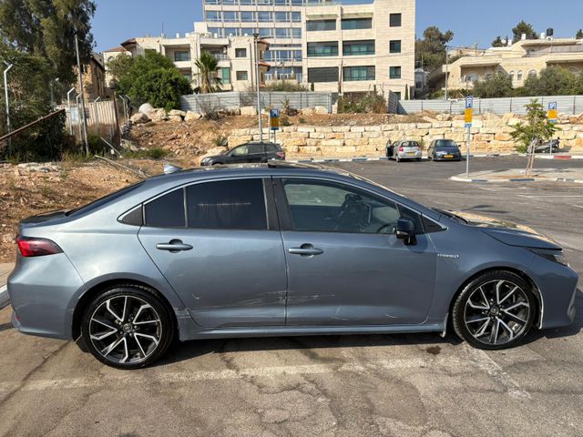 טויוטה קורולה