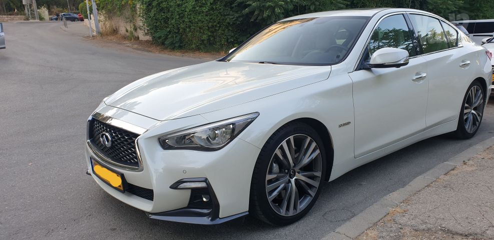 אינפיניטי Q50