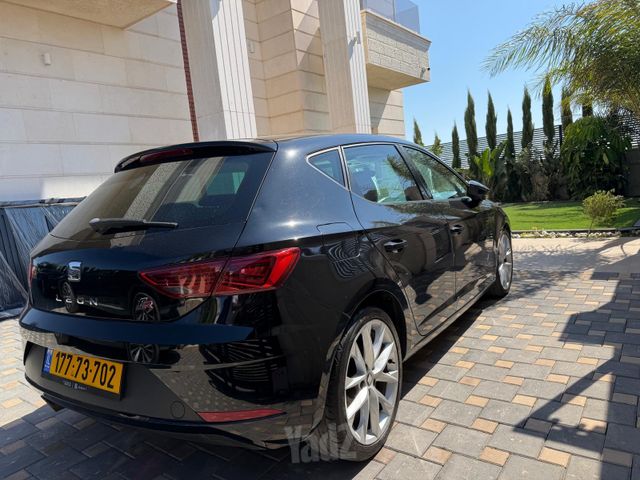סיאט לאון