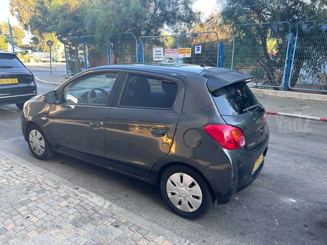 מיצובישי ספייס סטאר