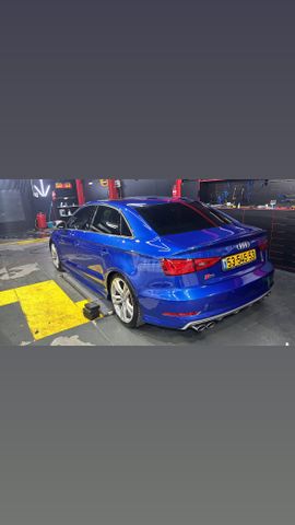 אאודי S3