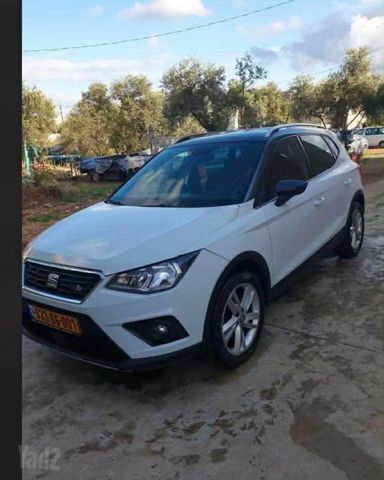 סיאט ארונה