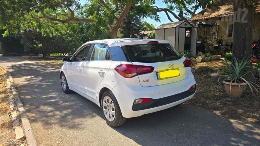 יונדאי i20