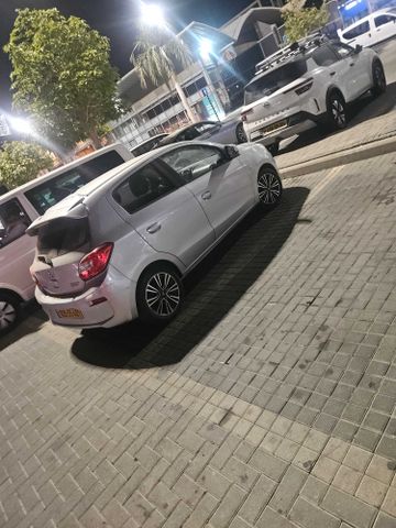 מיצובישי ספייס סטאר