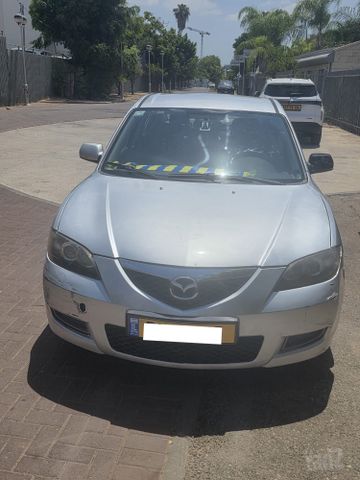מודעת רכב מאזדה 3