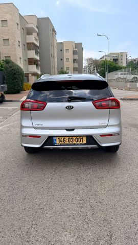 קיה נירו