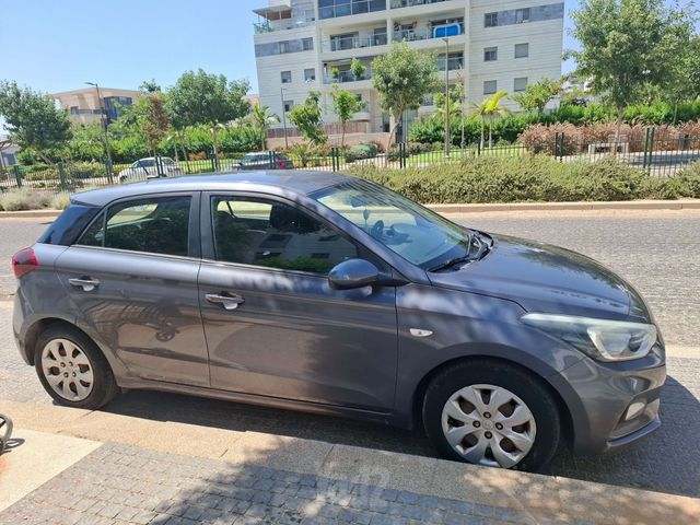 יונדאי i20