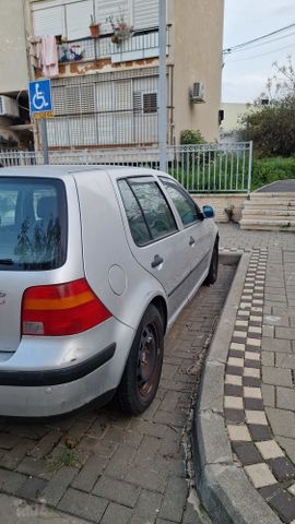 פולקסווגן גולף