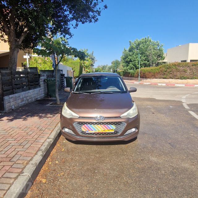 מודעת רכב יונדאי i20