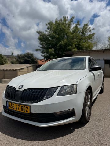 סקודה אוקטביה