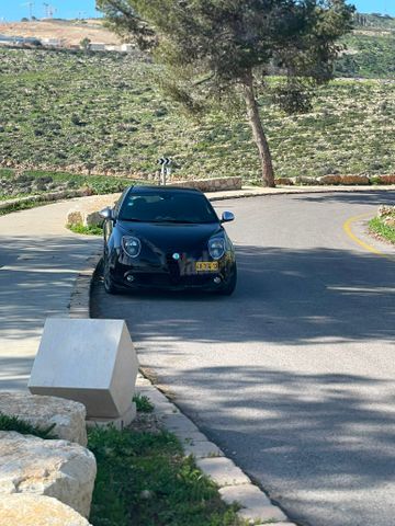 מודעת רכב אלפא רומיאו מיטו