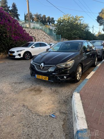 רנו מגאן