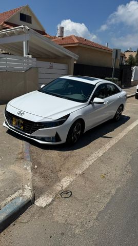 יונדאי אלנטרה
