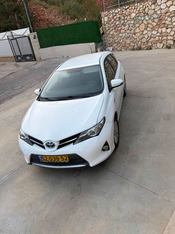 טויוטה אוריס