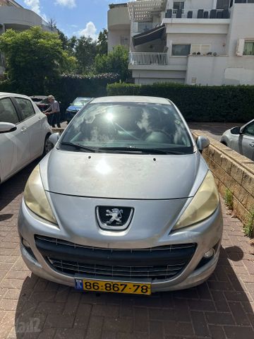 פיג'ו 207