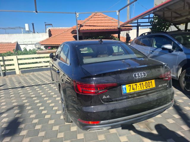 מודעת רכב אאודי A4