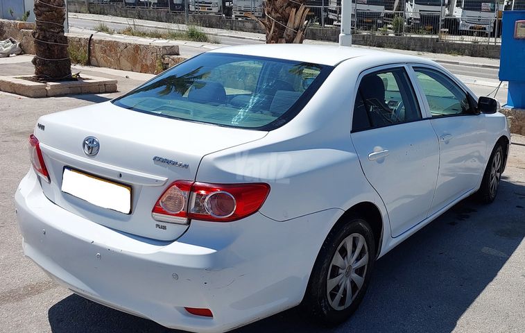 טויוטה קורולה