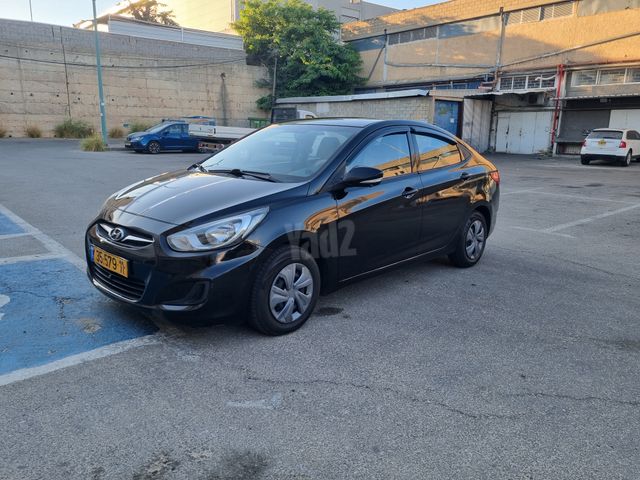 יונדאי אקסנט i25