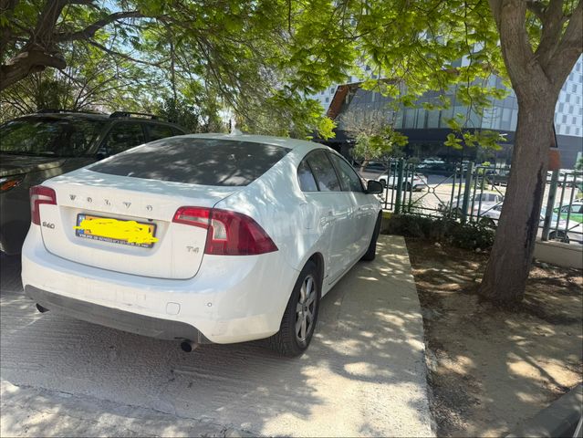 וולוו S60
