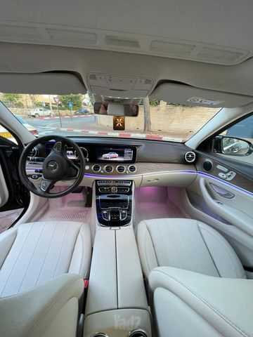 מודעת רכב מרצדס-בנץ E-class