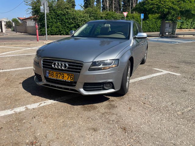 אאודי A4